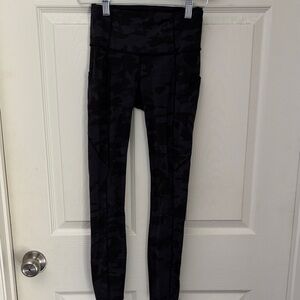 Lululemon Fast and Free Tight II 25" *Non-Reflective Nulux Size 2 Heritage Camo